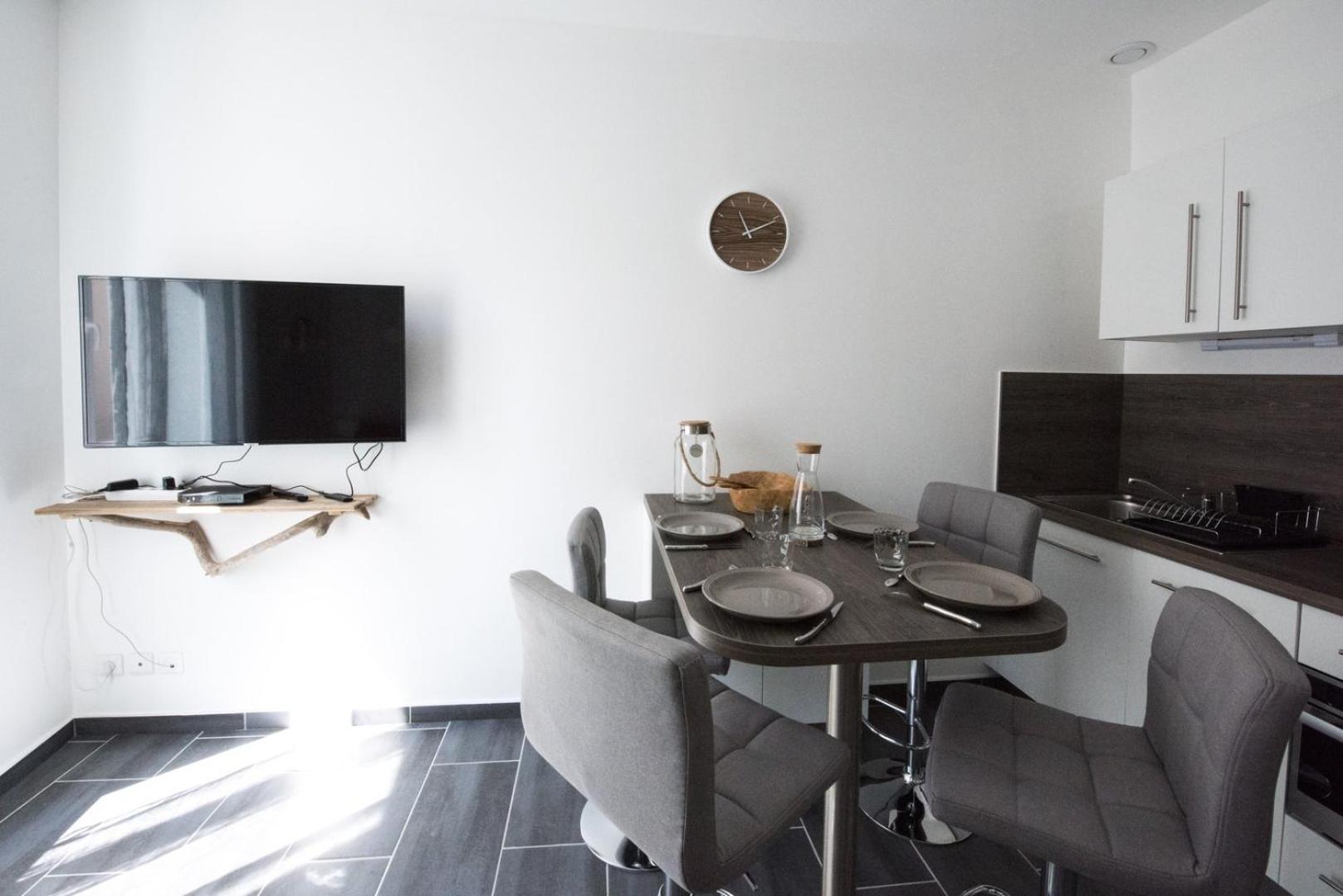 Le Hirvi - Cocon Zen Et Epure A 10Min Vieux Lyon Apartment Exterior photo